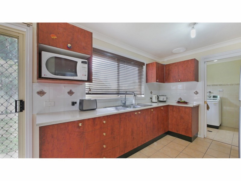 105 Oak Crescent, Narromine NSW 2821
