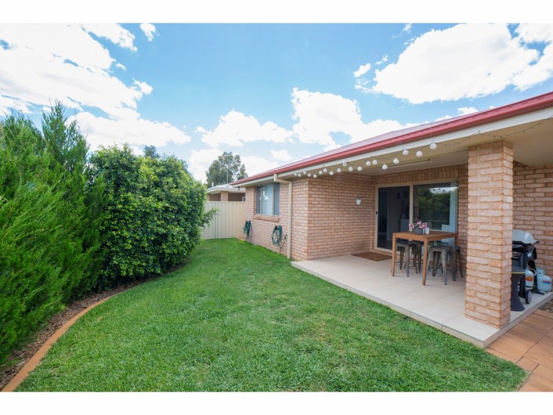 4B Keswick Parkway, Dubbo NSW 2830