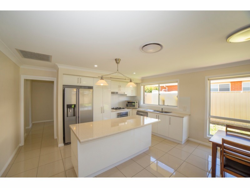 24 Hammond Street, Dubbo NSW 2830