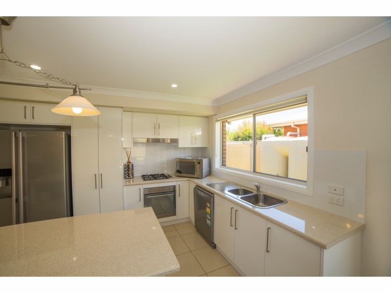 24 Hammond Street, Dubbo NSW 2830