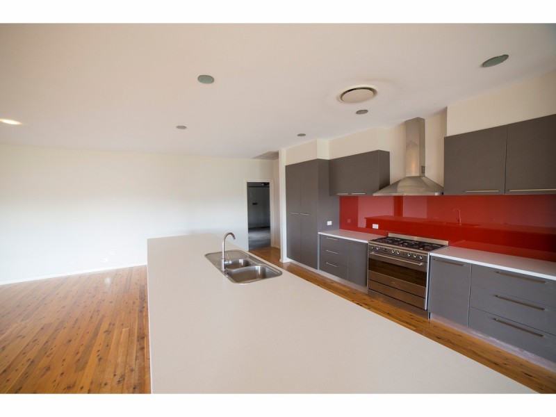 108 Maple Crescent, Narromine NSW 2821