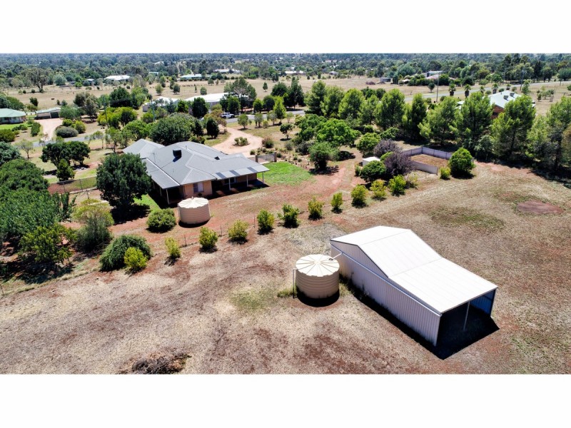 9R Numbardie Drive, Dubbo NSW 2830