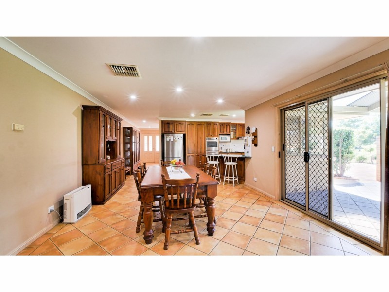 9R Numbardie Drive, Dubbo NSW 2830