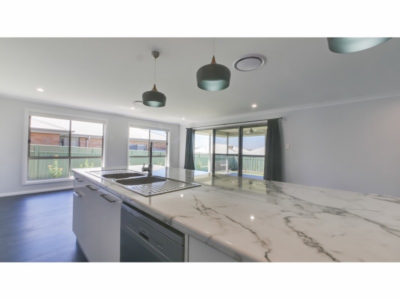 15 Eddy Court, Dubbo NSW 2830