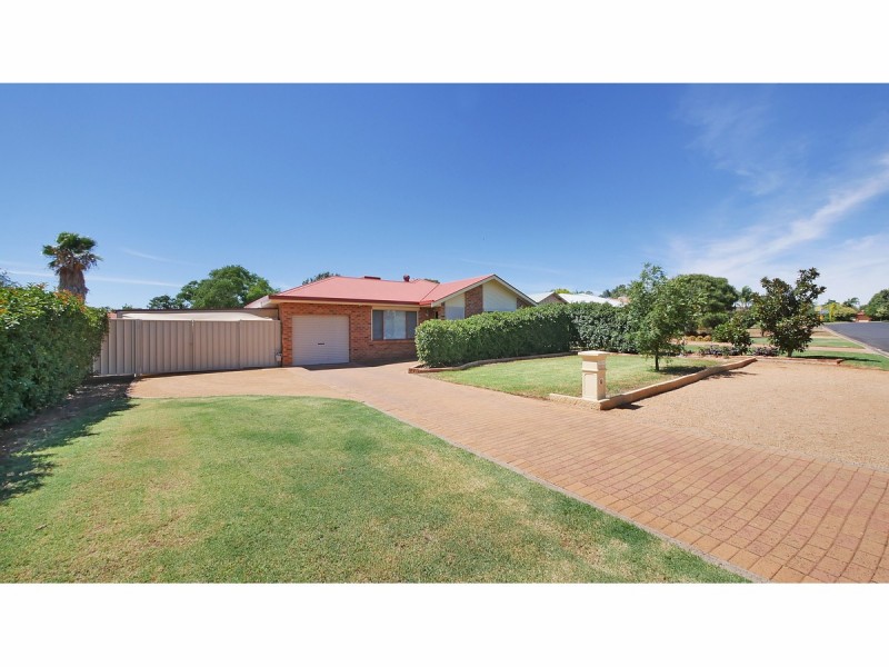 13 Eden Park Avenue, Dubbo NSW 2830