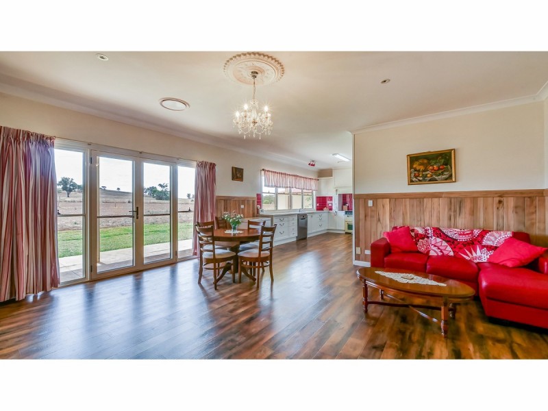 4R Oakdene Road, Dubbo NSW 2830