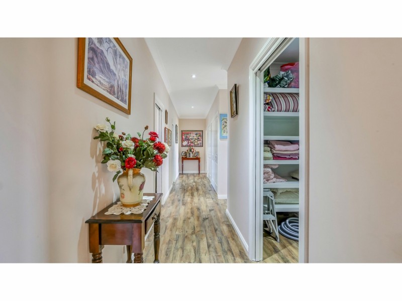 4R Oakdene Road, Dubbo NSW 2830