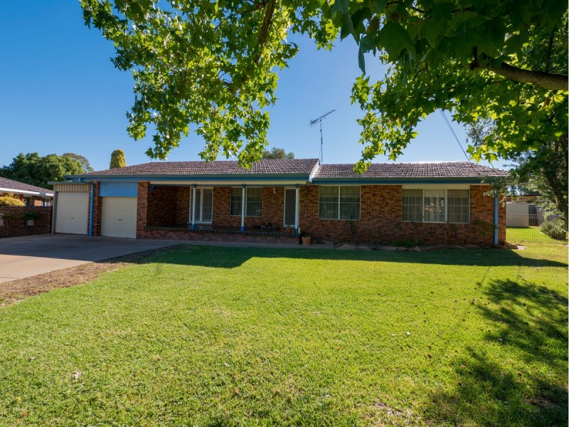 2 Garnet Street, Dubbo NSW 2830