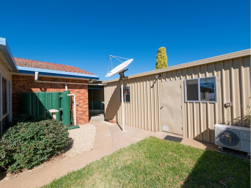 2 Garnet Street, Dubbo NSW 2830