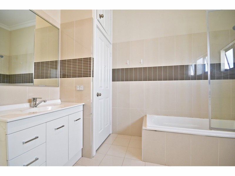 43 Sterling Street, Dubbo NSW 2830