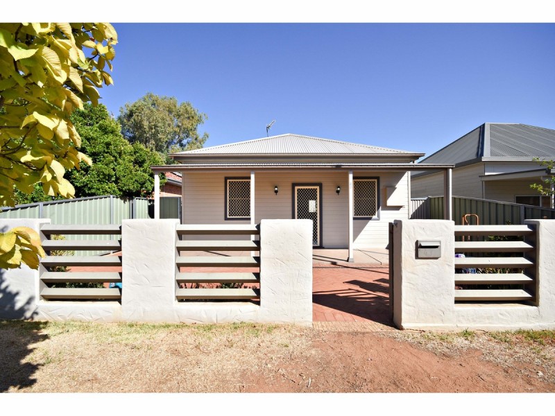 43 Sterling Street, Dubbo NSW 2830