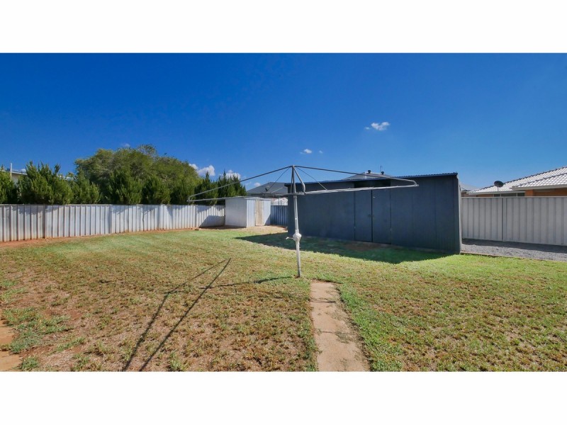 25 Spears Drive, Dubbo NSW 2830