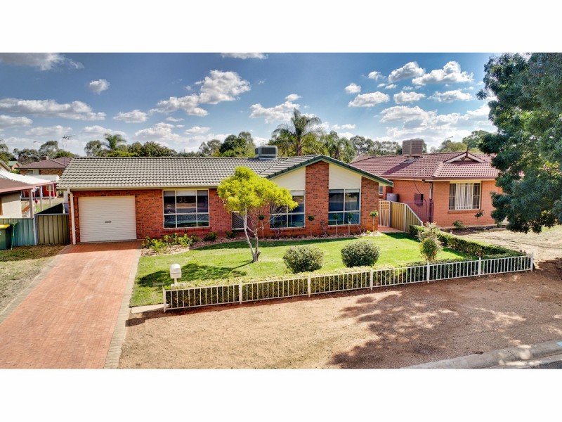 13 Rosella Street, Dubbo NSW 2830