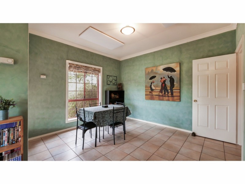 11 Poidevin Place, Dubbo NSW 2830