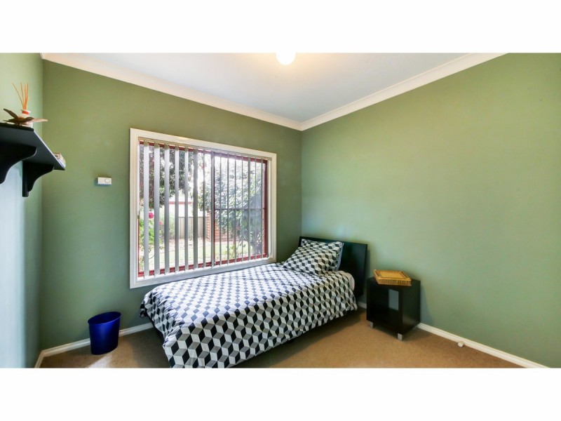 11 Poidevin Place, Dubbo NSW 2830