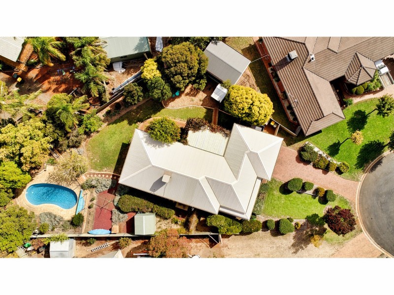 11 Poidevin Place, Dubbo NSW 2830