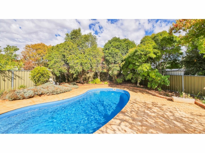 11 Poidevin Place, Dubbo NSW 2830