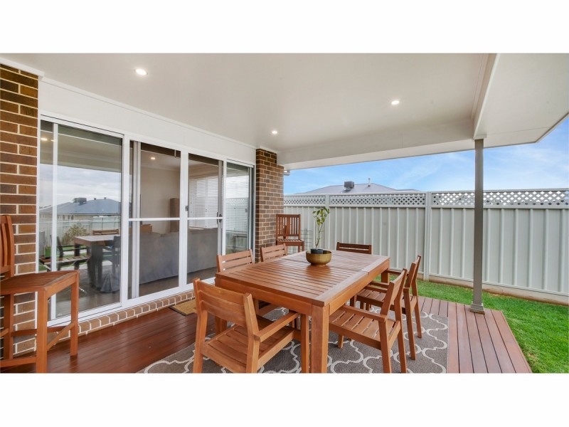 10 Hovea Court, Dubbo NSW 2830
