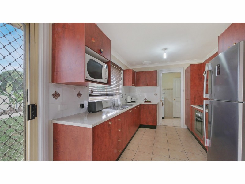105 Oak Crescent, Narromine NSW 2821