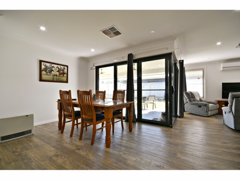 12 Apsley Crescent, Dubbo NSW 2830