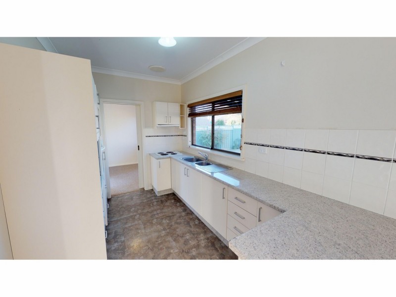 39 Hazelwood Drive, Dubbo NSW 2830