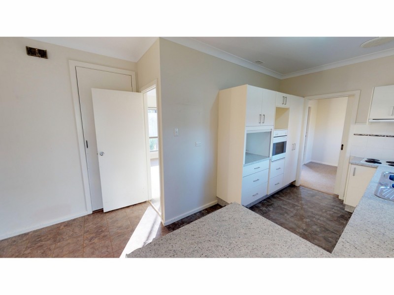 39 Hazelwood Drive, Dubbo NSW 2830