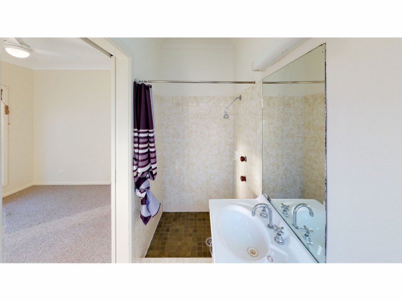 39 Hazelwood Drive, Dubbo NSW 2830