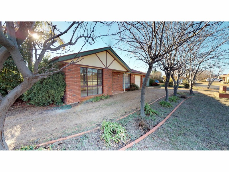 2 Gwydir Court, Dubbo NSW 2830