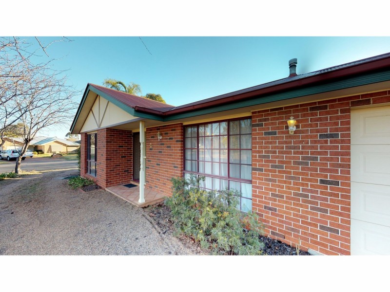 2 Gwydir Court, Dubbo NSW 2830