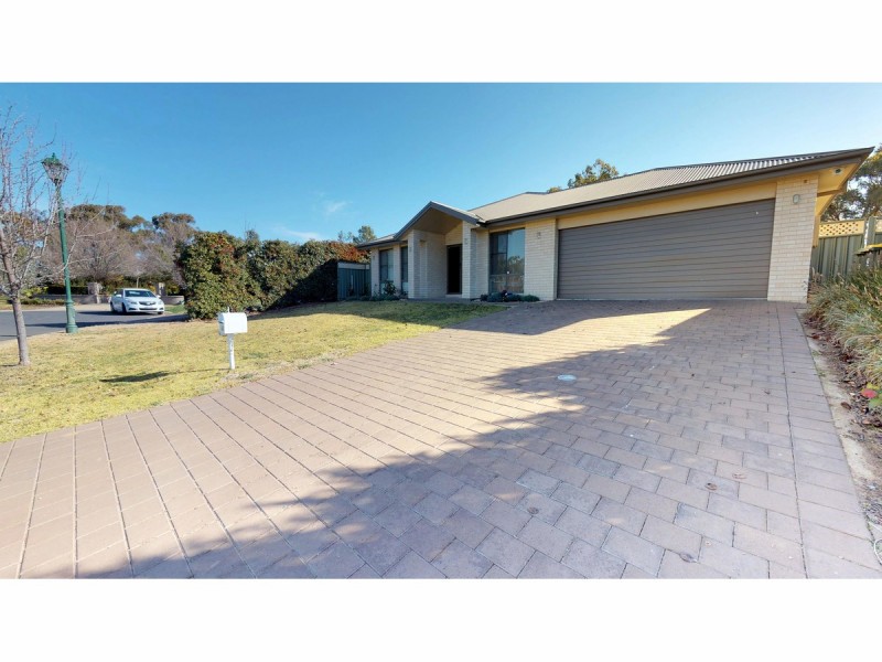40 Cypress Point Drive, Dubbo NSW 2830