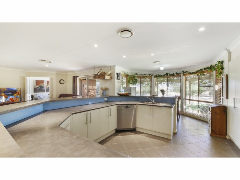 28L Debeaufort Drive, Dubbo NSW 2830