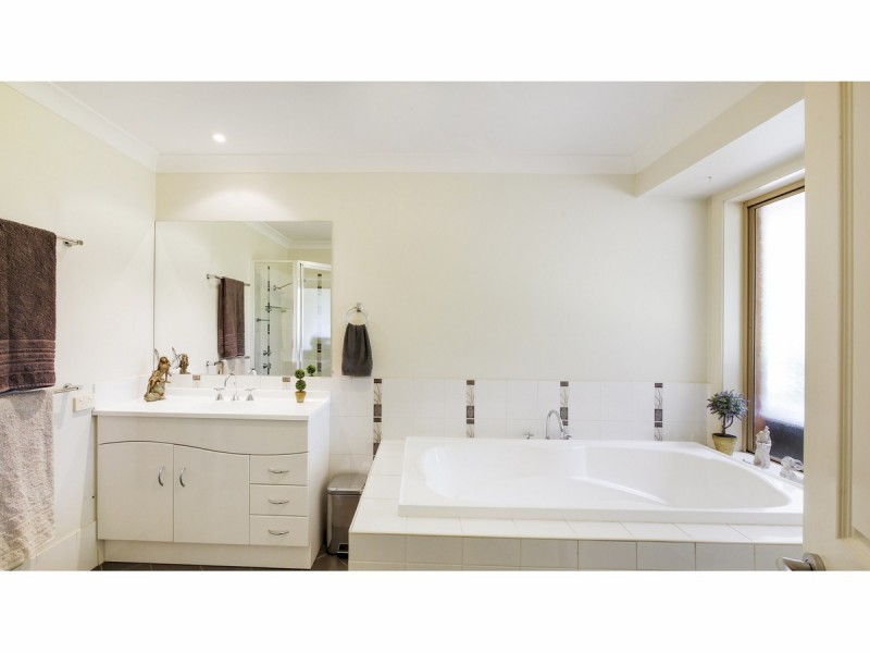 28L Debeaufort Drive, Dubbo NSW 2830