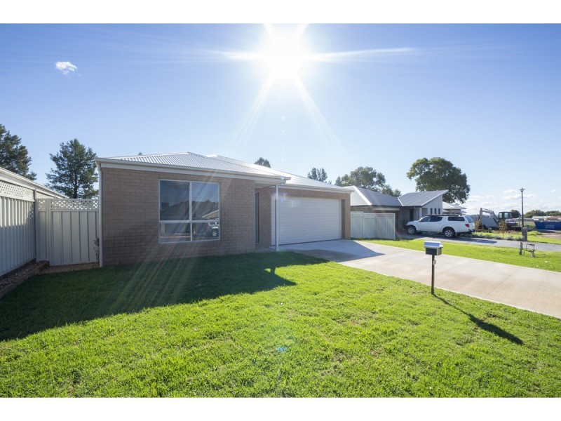 30 Apsley Crescent, Dubbo NSW 2830