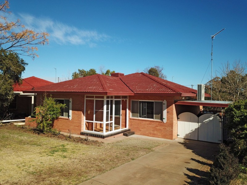 37 Meek Street, Dubbo NSW 2830