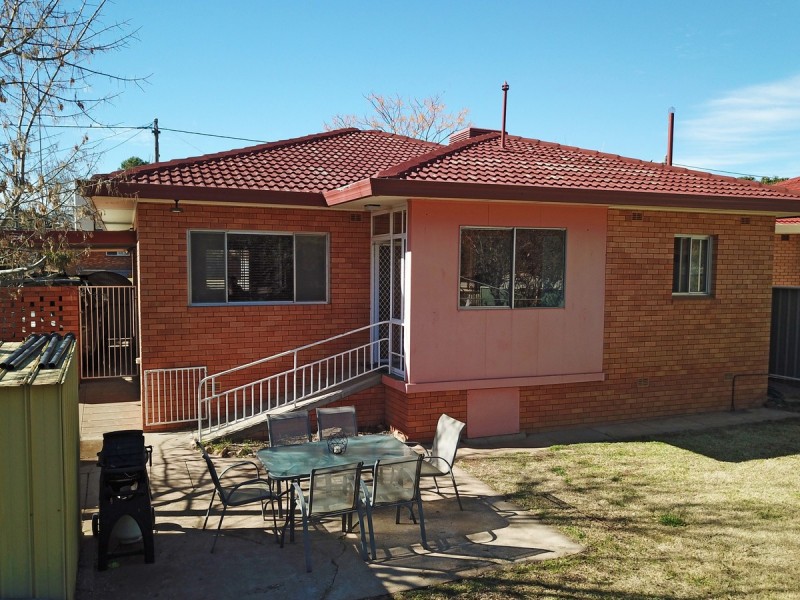 37 Meek Street, Dubbo NSW 2830