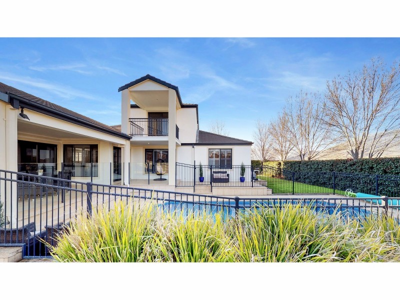 19 Lakeside Circuit, Dubbo NSW 2830