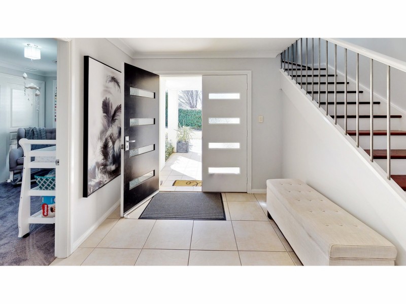 19 Lakeside Circuit, Dubbo NSW 2830