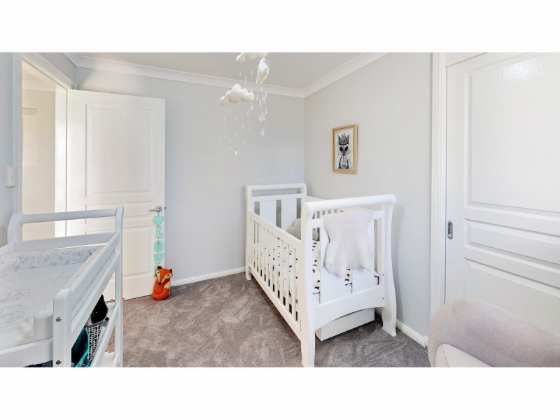 19 Lakeside Circuit, Dubbo NSW 2830