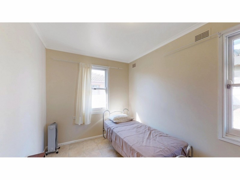 18 Armstrong Crescent, Dubbo NSW 2830