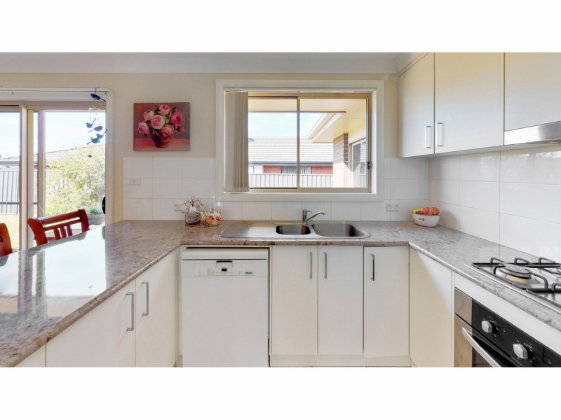 33 Catherine Drive, Dubbo NSW 2830