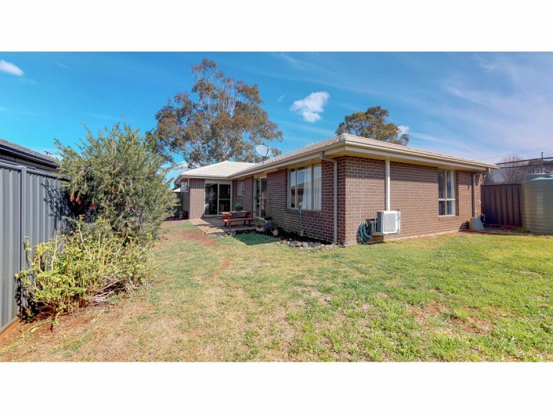 33 Catherine Drive, Dubbo NSW 2830
