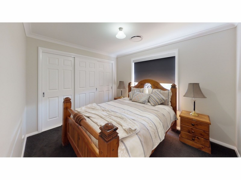 20 Champagne Drive, Dubbo NSW 2830