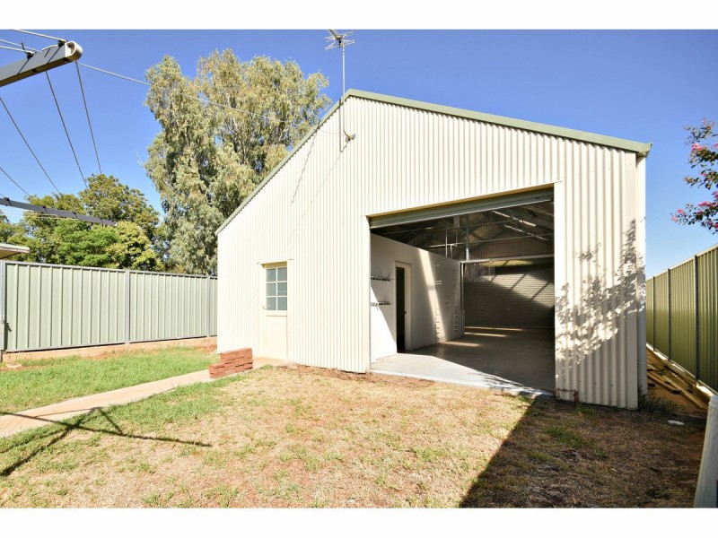 43 Sterling Street, Dubbo NSW 2830