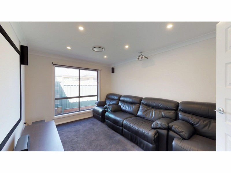 70 Dunheved Circle, Dubbo NSW 2830