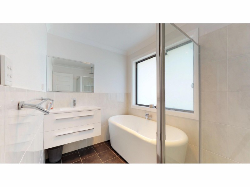 70 Dunheved Circle, Dubbo NSW 2830