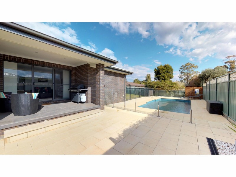 70 Dunheved Circle, Dubbo NSW 2830
