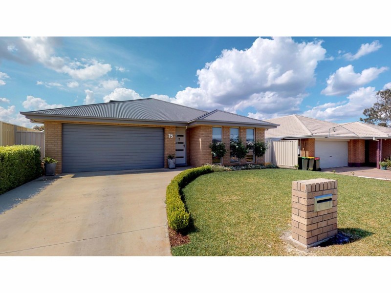15 Linda Drive, Dubbo NSW 2830
