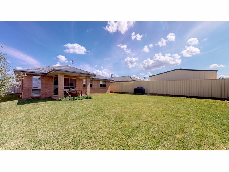 15 Linda Drive, Dubbo NSW 2830