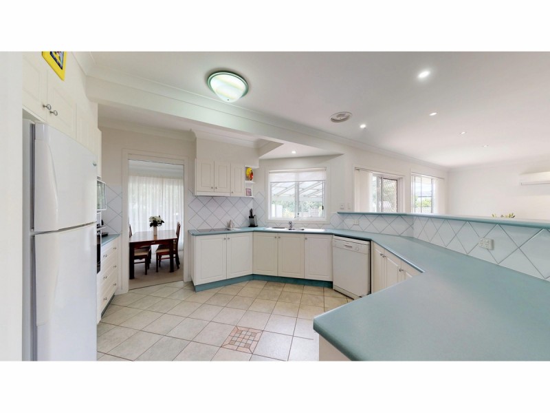 10 Poidevin Place, Dubbo NSW 2830