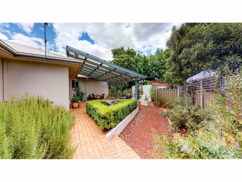 10 Poidevin Place, Dubbo NSW 2830